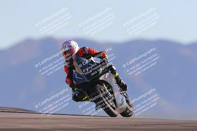 media/Nov-06-2023-Moto Forza (Mon) [[ce023d0744]]/3-Intermediate Group/Session 5 (Turn 9)/